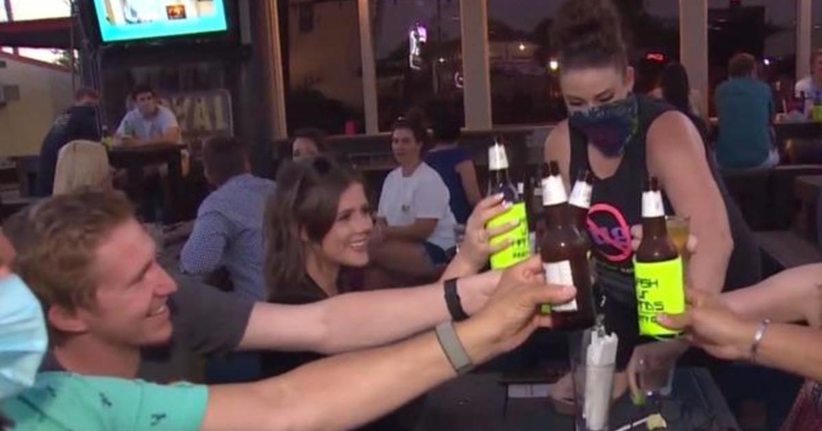 Americans head outdoors for Memorial Day weekend as
coronavirus restrictions ease 1