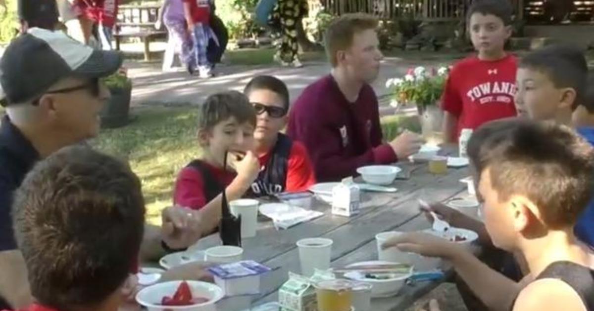 COVID-19 puts summer camp plans on hold 1