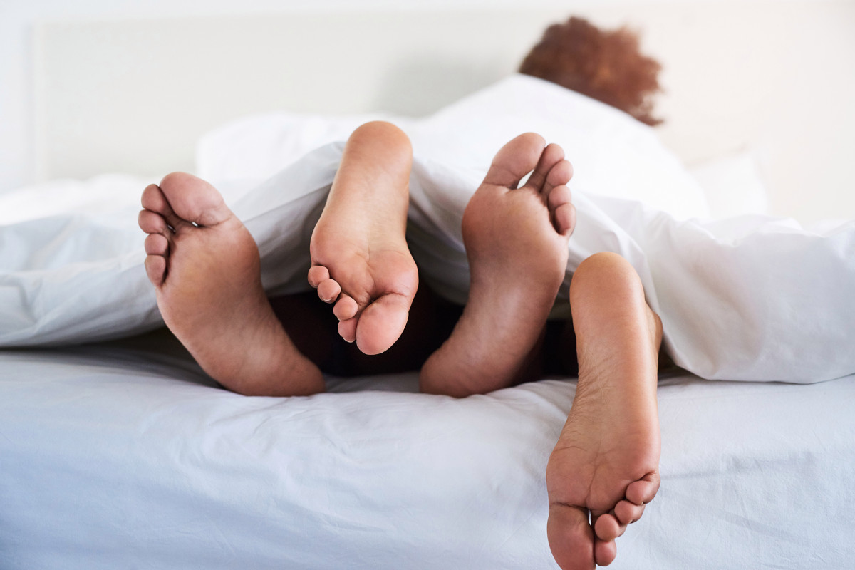 Sex should be avoided for 30 days after coronavirus
recovery: study says 1
