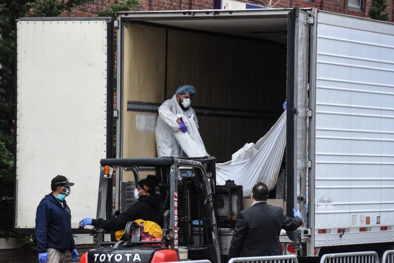 FDA Says Trucks Used to Store Bodies of Coronavirus Victims
Can Carry Food, Even If Blood Leaked Inside Vehicles 1