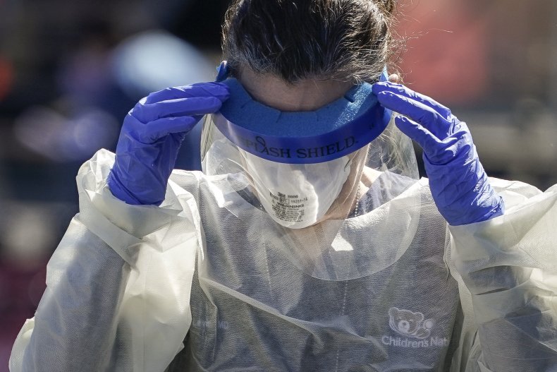 Employees at Illinois' Largest Hospital Say They're Not
Given Additional Sick Leave Amid Coronavirus Pandemic 1