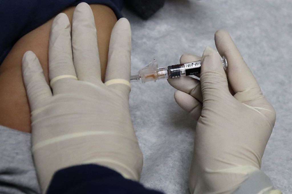 Vaccine Development Threatened as COVID-19 Infections
Decline 1