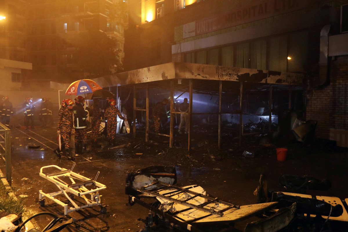 Five coronavirus patients die as fire rips through
Bangladesh hospital 1