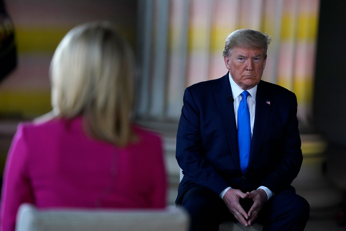Trump says US could lose 100,000 people from
coronavirus 1