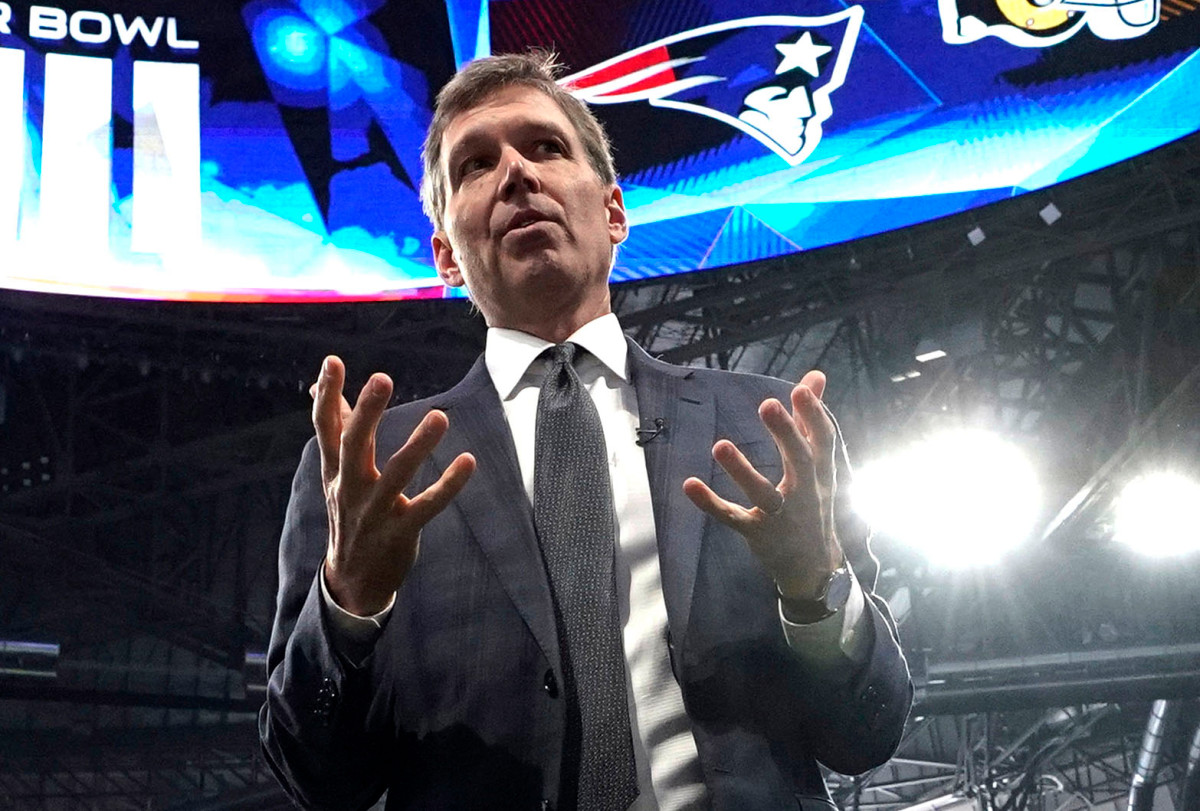 NFL expects coronavirus cases to pop up as reopening
begins 1