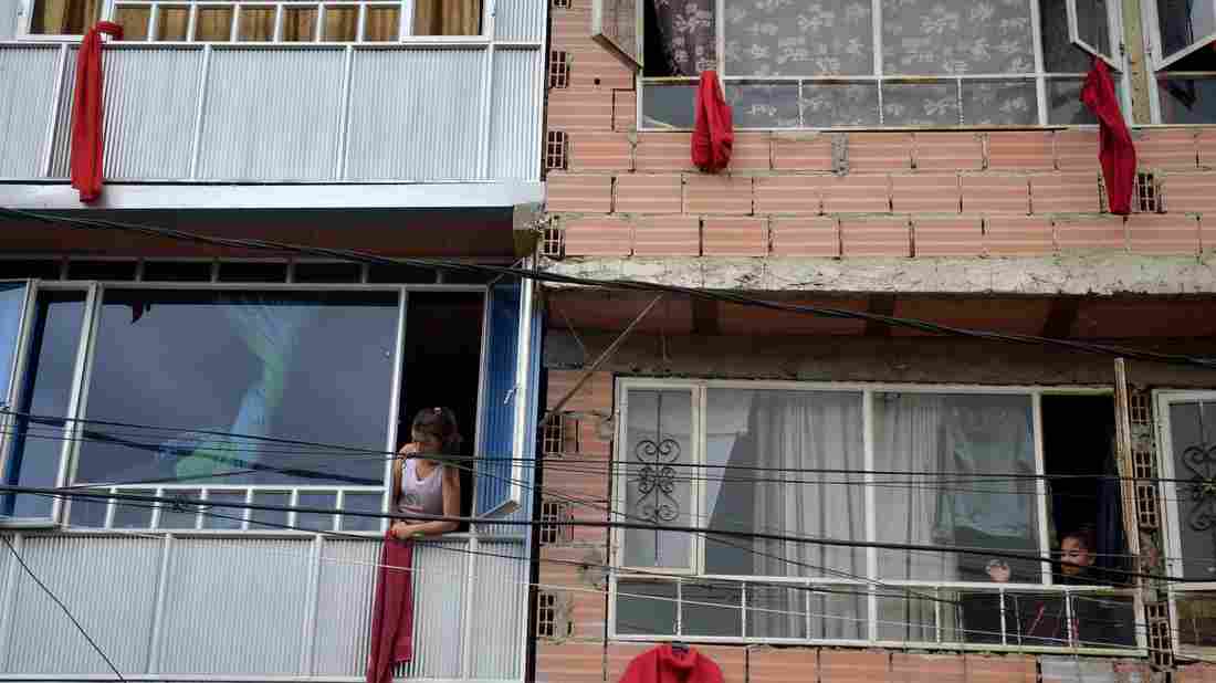 During Colombia's Coronavirus Lockdown, Needy Residents
Signal SOS With Red Rags 1