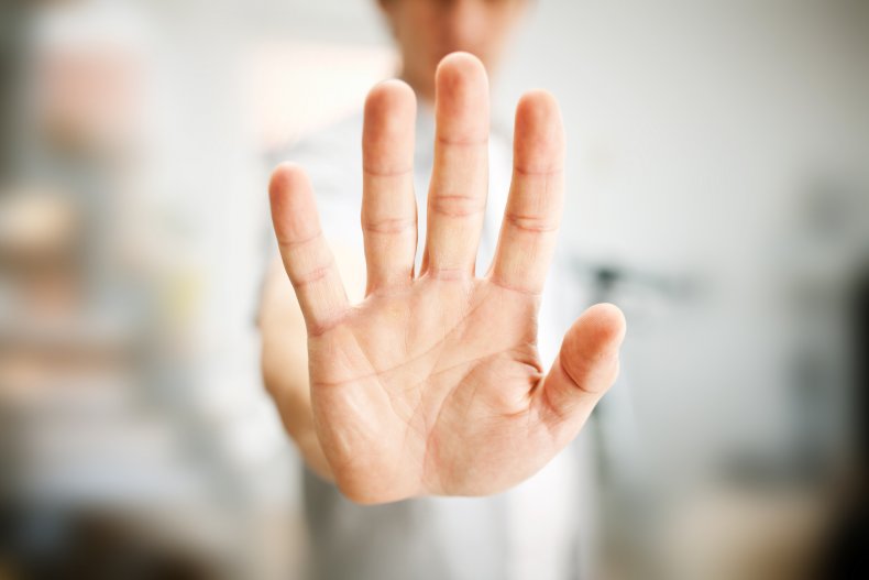 Length of Ring Finger Linked to Men's Risk of Dying from
Coronavirus, Study Finds 1