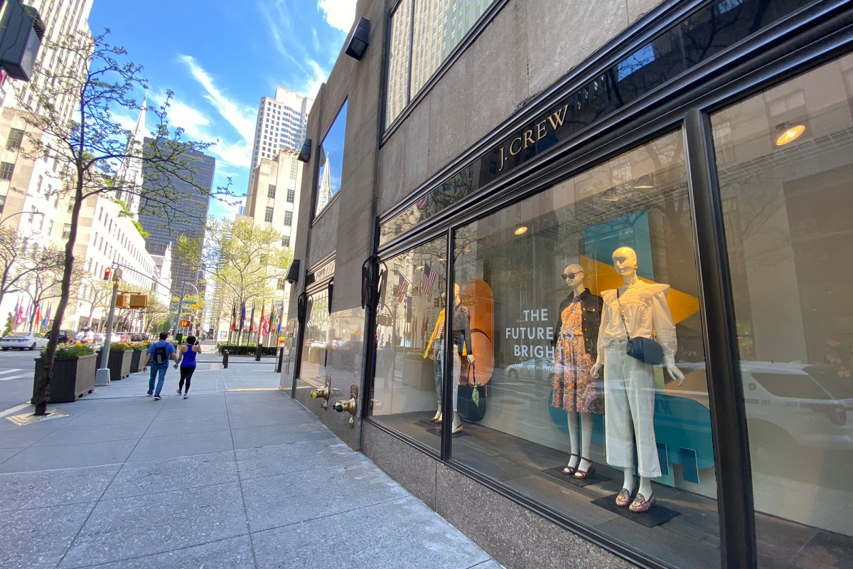 J.Crew files for bankruptcy as coronavirus slams
retailers 1