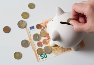 Daily Digest 5/6 – Admin. to Phase Out Coronavirus Task
Force, Americans Forced To Choose: Pay Bills Or Buy food? 1