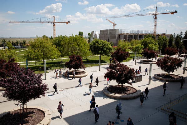How U.C. Merced is Preparing for Fall Semester During the
Coronavirus Pandemic 1
