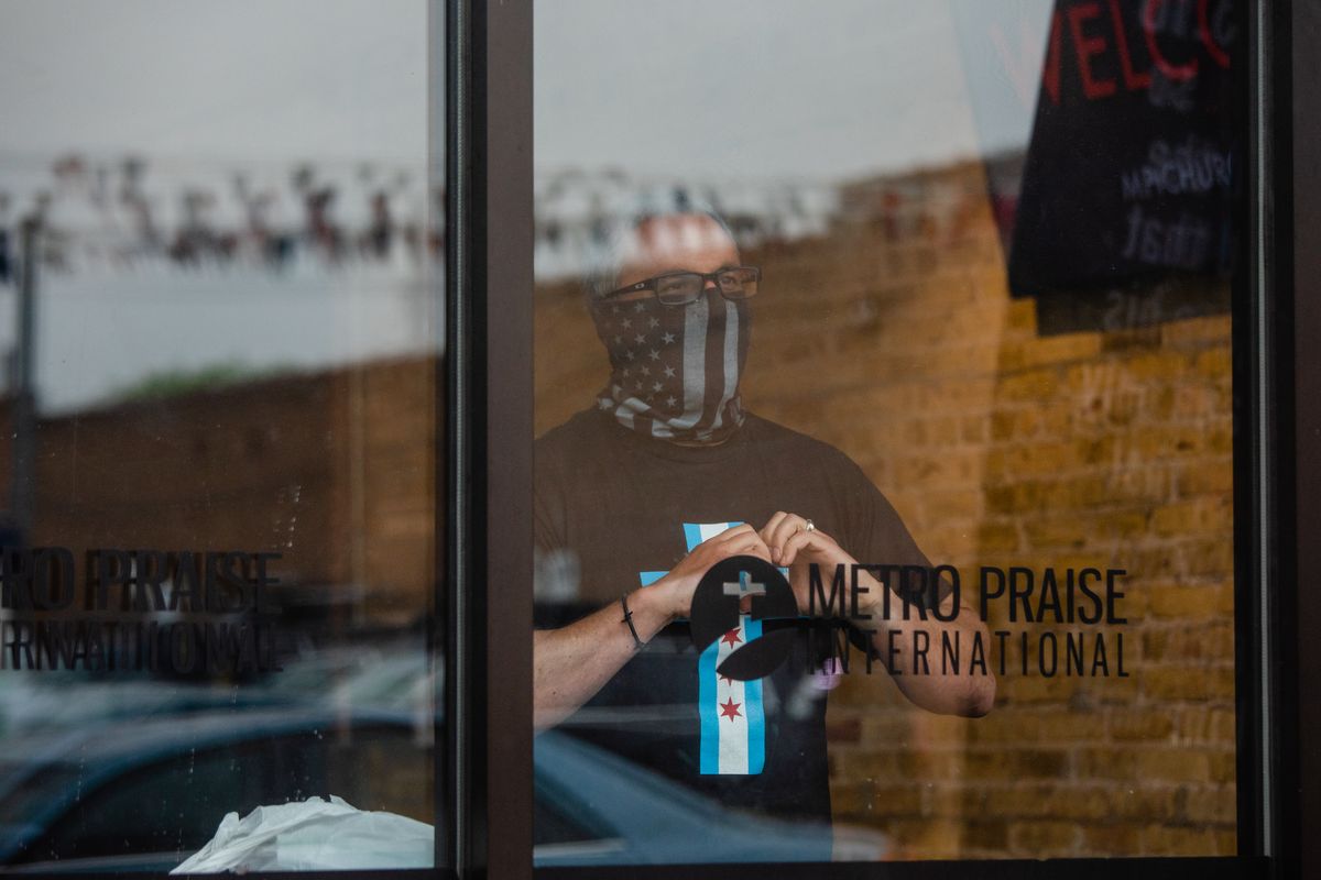 Belmont Cragin pastor says neighborhood’s high rate of
COVID-19 infection ‘doesn’t matter’ while flouting stay-at-home
order 1