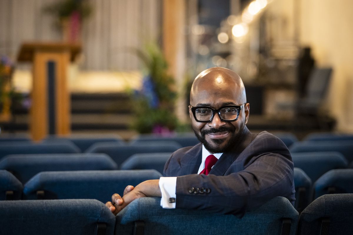 Chicago clergy on seeking God in the age of COVID-19: ‘The
church has left the building’ (LIVE UPDATES) 1