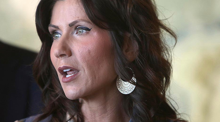 Tribe defies South Dakota governor’s order to remove
coronavirus checkpoints 1