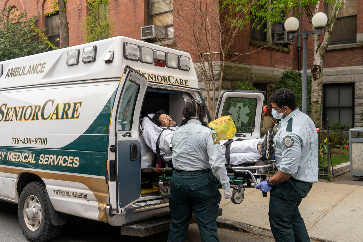 Calls mount for independent probe of Gov. Cuomo’s nursing
home policies amid coronavirus 1