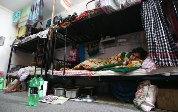 Coronavirus spreads "exponentially" in Qatar's labor
camps 1