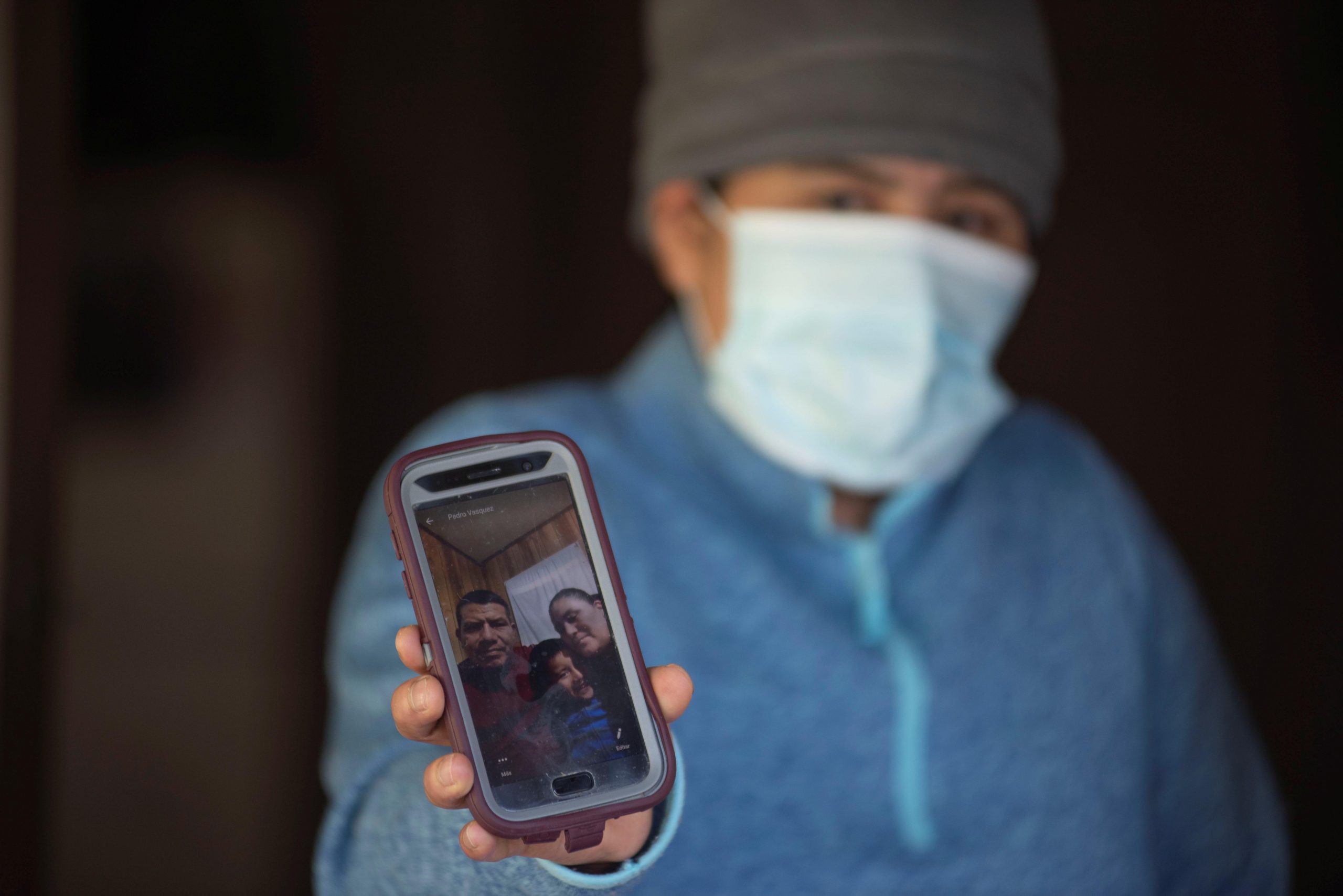 Special Report: Immigrant couple face double jeopardy in
U.S. coronavirus epidemic 1