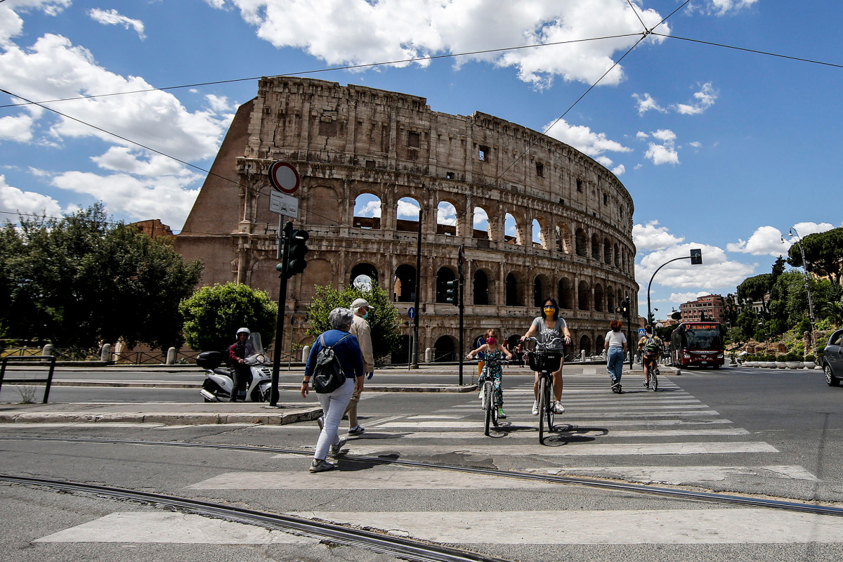 Rome Colosseum to reopen in June after coronavirus kept it
closed for months 1