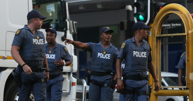 Journalist Flees South Africa After Police Beat Him for
Coronavirus Lockdown Reports 1