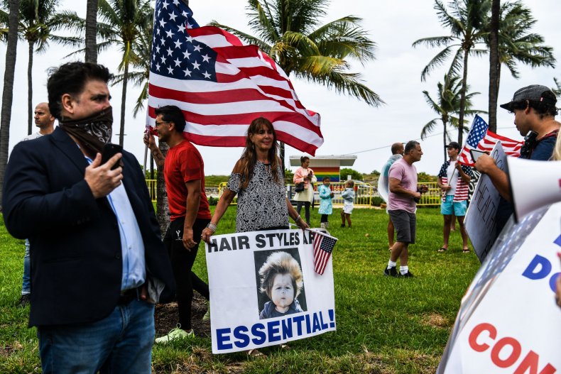 Woman Arrested for Refusing to Leave Florida Beach in
Protest of Coronavirus Closure 1