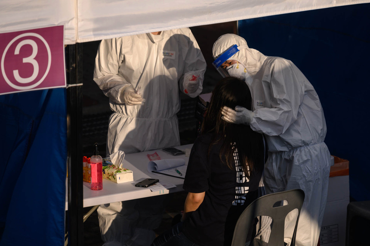 South Korea sees highest daily coronavirus spike in more
than a month 1
