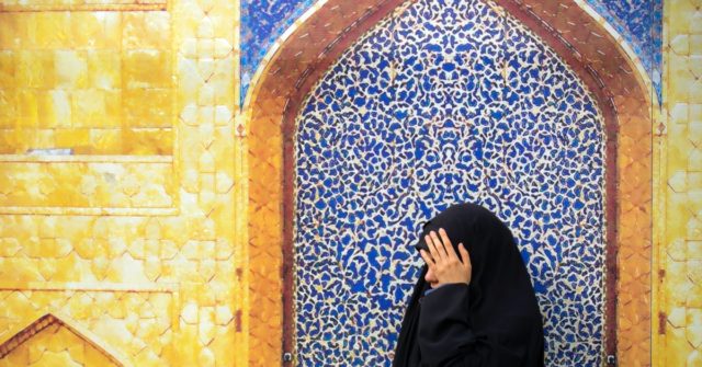 Coronavirus Curfew Frustrates Kuwaiti Muslim Polygamists and
Their Wives 1