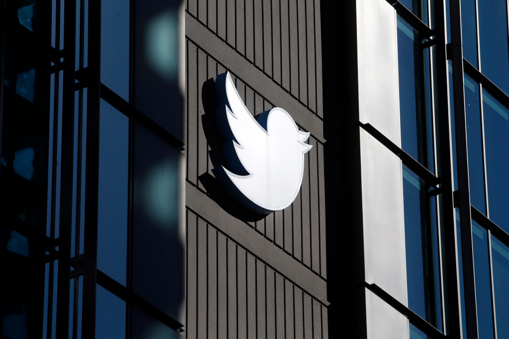 Coronavirus: Twitter tells employees they can work from home
‘forever’ 1