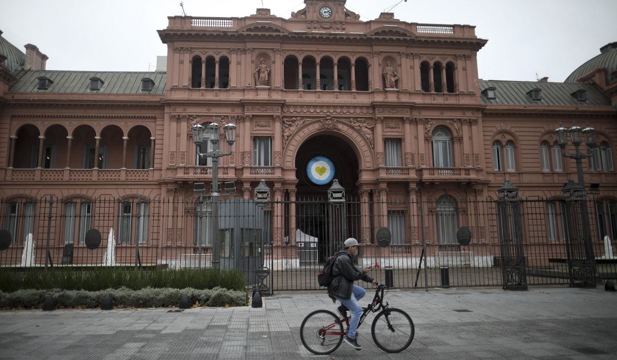 Spread of coronavirus fuels corruption in Latin
America 1
