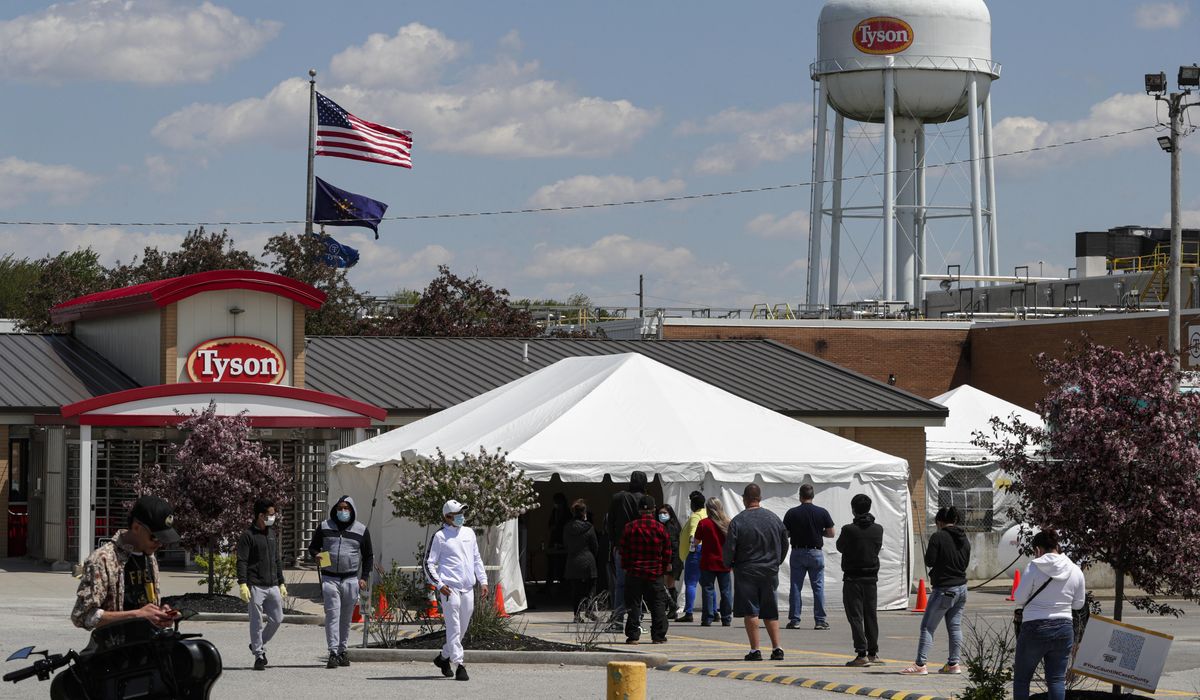 Workplace worries mount as US tracks new COVID-19
cases 1