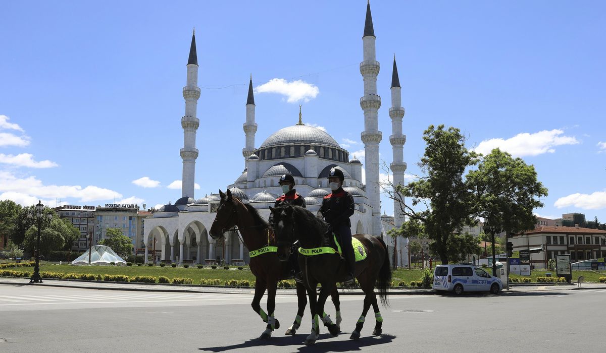 Turkey records 29 deaths, 987 new COVID-19 cases 1