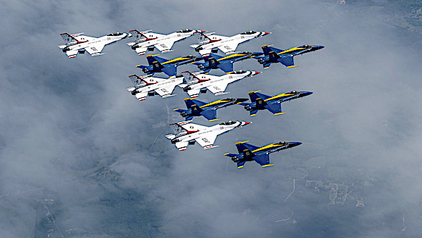 Flyover tribute to coronavirus responders sparks
concern 1