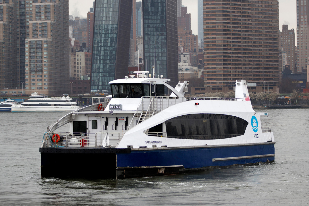 De Blasio sinks another $62M into NYC Ferry despite COVID-19
budget cuts 1