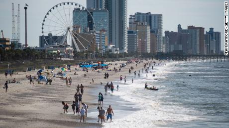 CDC issues recommendations to help protect beachgoers from
Covid-19 spread 1