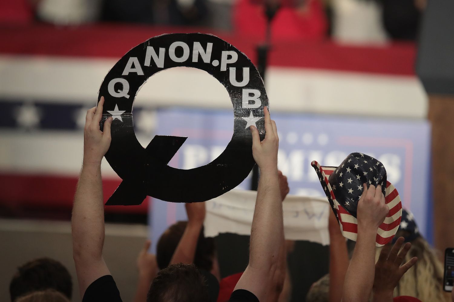 Trump supporters on Twitter spread Covid-19 rumors about
China 1