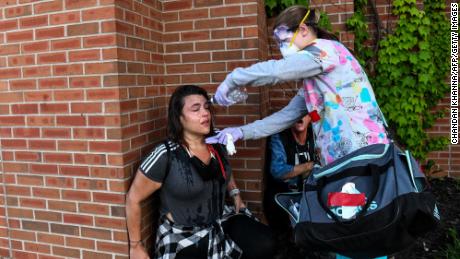 No 'rule book' for EMTs responding to protests amid a
pandemic 1