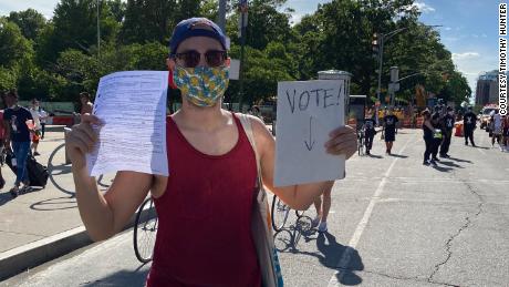 Voter registration grows amid protests 1