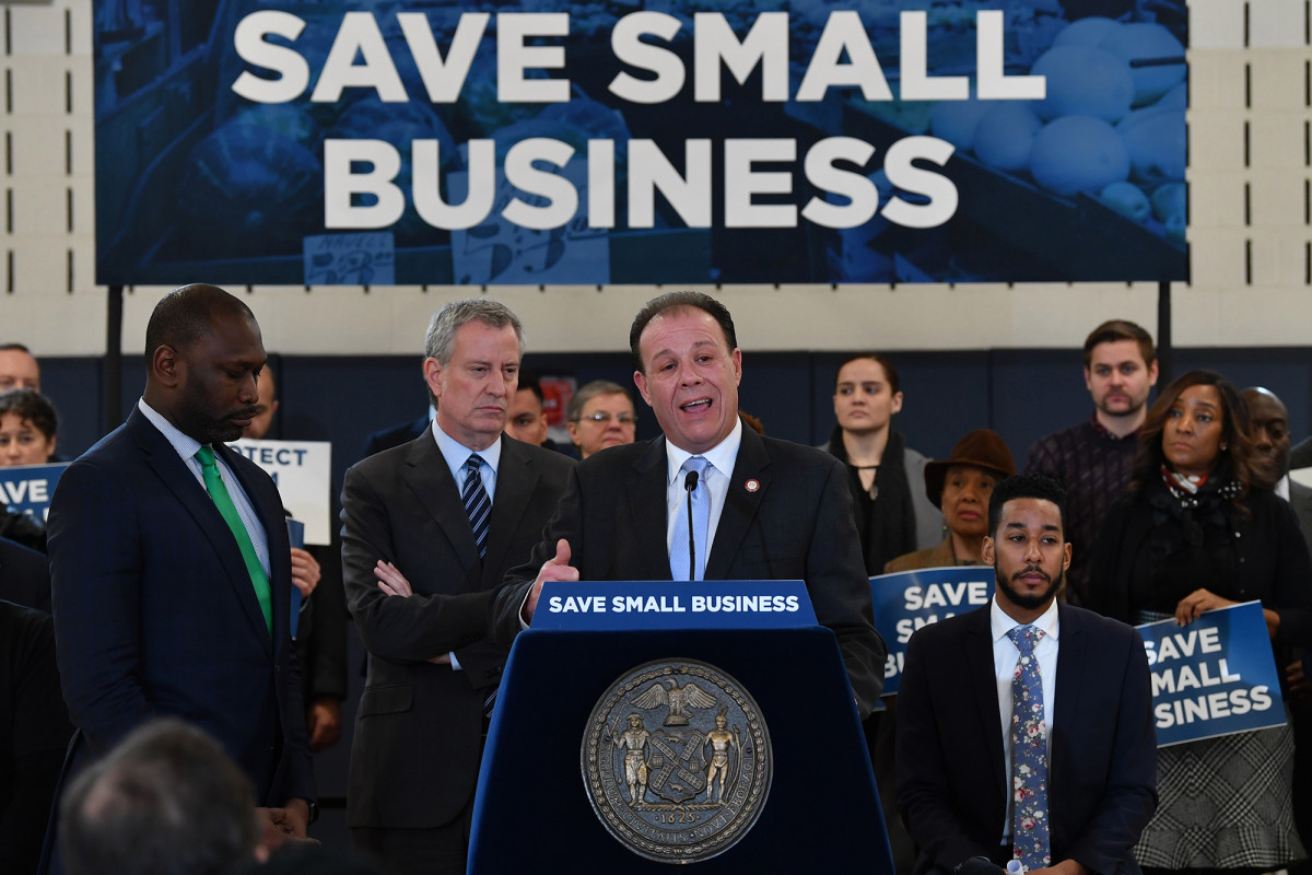 City Council asks for $500M to rescue coronavirus-rocked
small businesses 1
