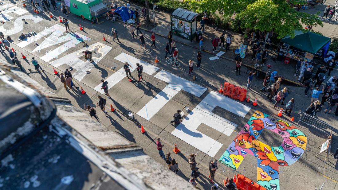 Seattle police will return to precinct emptied during
protests 1
