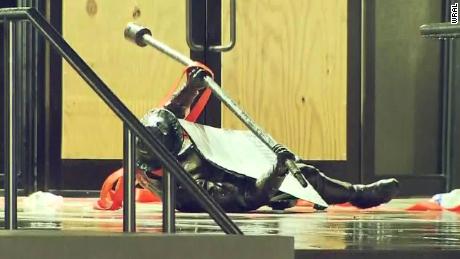 Protesters tear down Confederate statues in DC and North
Carolina 1