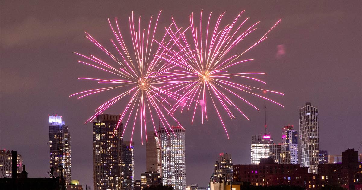 Fireworks sellers thought lockdowns would kill their sales —
but 2020 could be the best year ever. Just ask your
neighbor. 1