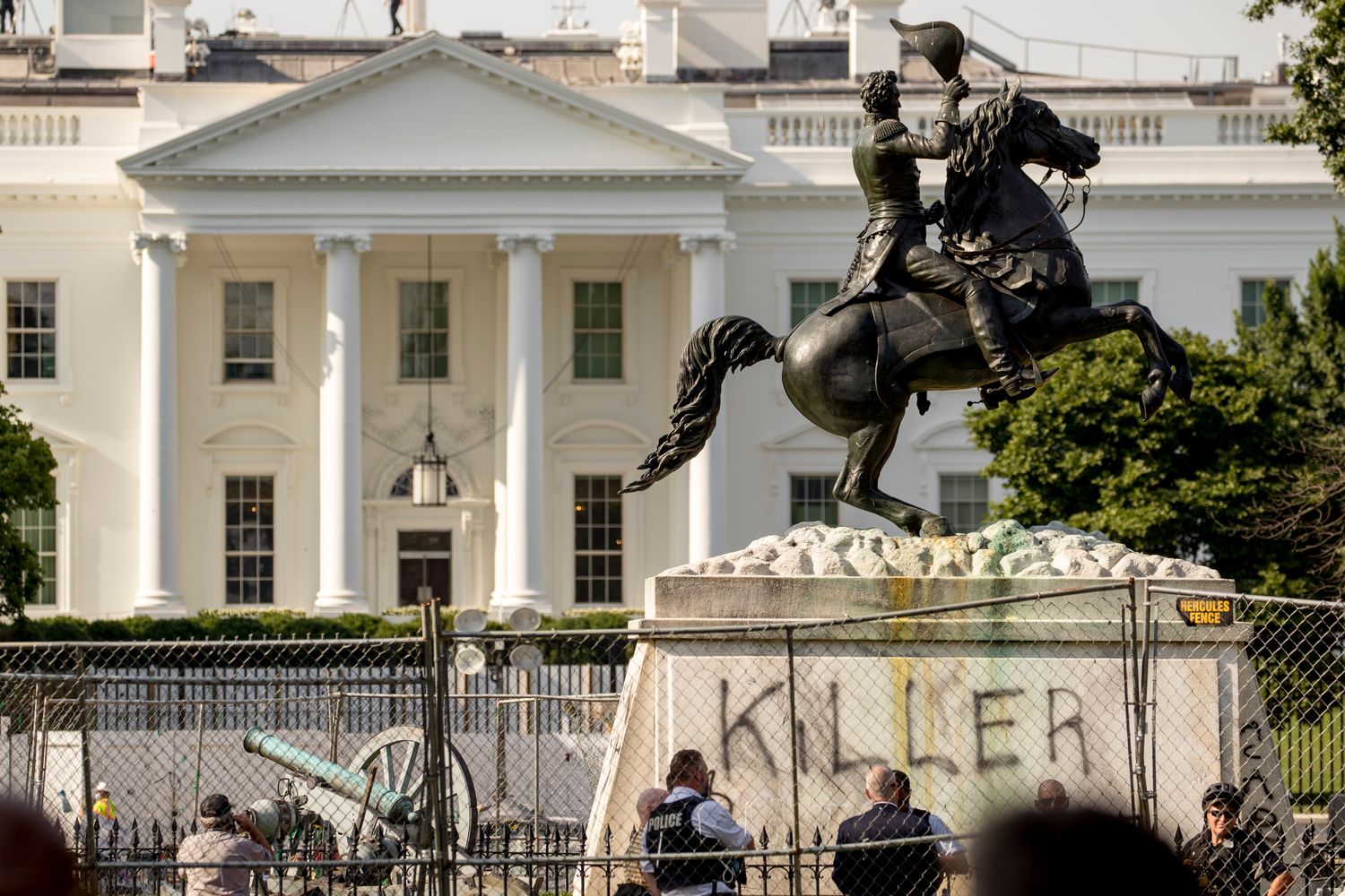 Trump calls protesters 'terrorists,' pledges 'retribution'
for tearing down statues 1