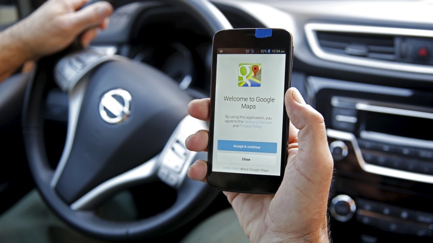 Google Maps will now alert travelers about COVID-19
restrictions 1