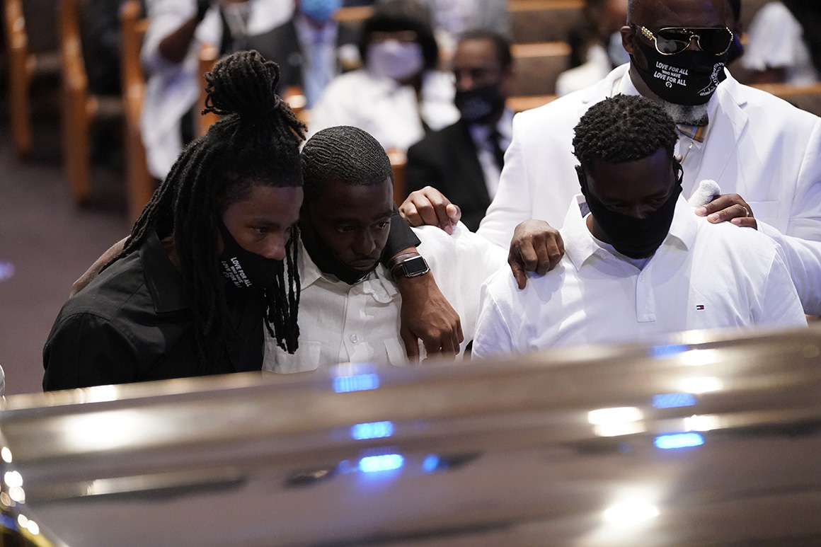 After days of mourning and the sparking of a movement,
George Floyd's funeral begins 1