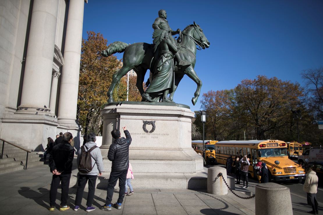 BLM Protestors Toppling 'Offensive' Statues Just Reached A
Whole New Level of Absurdity 1