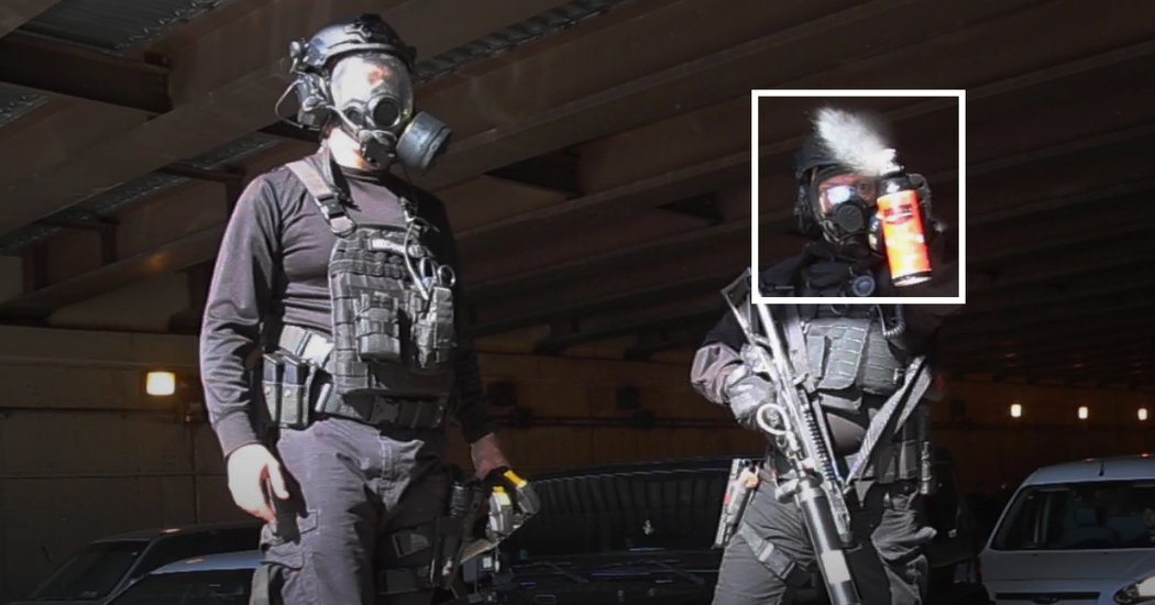 How the Philadelphia Police Tear-Gassed a Group of Trapped
Protesters 1