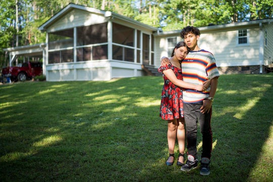 Latino homes report serious COVID-19 symptoms nearly twice
as often, survey of 1.6 million shows 1