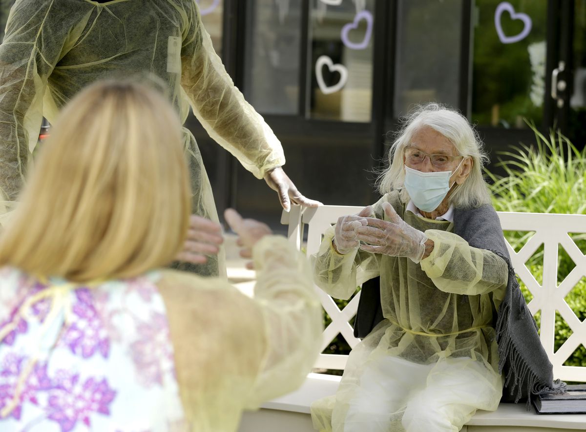 ‘This is great to see her. I am ecstatic': After months of
waiting during COVID-19 pandemic, some nursing homes are allowing
visitors 1 ‘This is great to see her. I am ecstatic': After months of
waiting during COVID-19 pandemic, some nursing homes are allowing
visitors 1