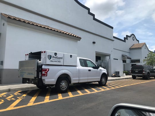 Florida restaurants under no obligation to report employees
who test positive for COVID-19 1
