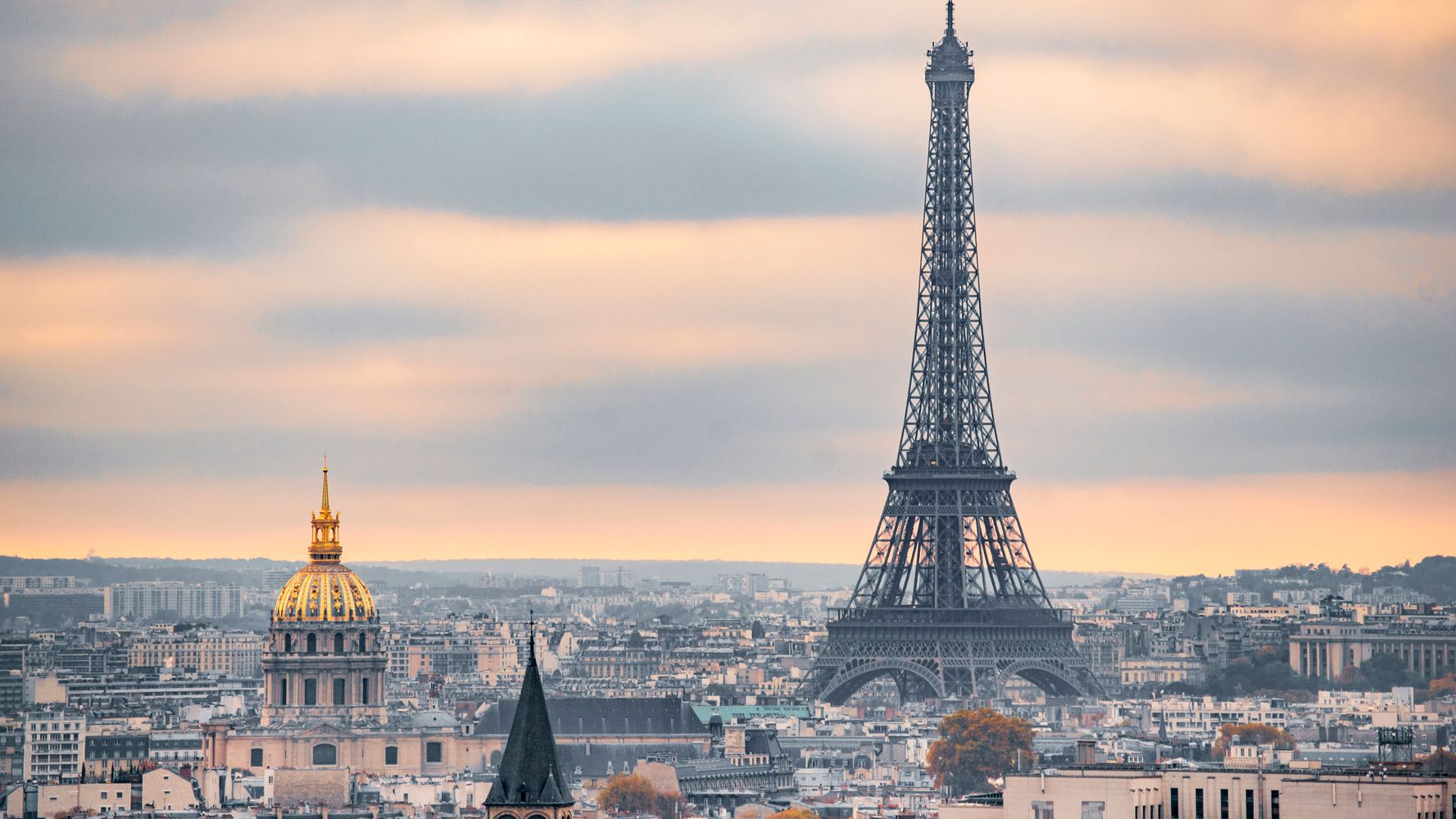 Eiffel Tower Reopens After 104-Day Coronavirus
Shutdown 1
