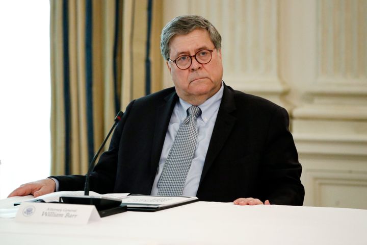 More Than 1,250 Ex-DOJ Workers Demand Probe Of AG Barr Over
Protesters’ Removal 1