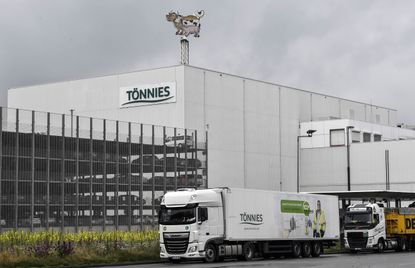 German slaughterhouse coronavirus outbreak tops 1,000
cases 1 German slaughterhouse coronavirus outbreak tops 1,000
cases 1